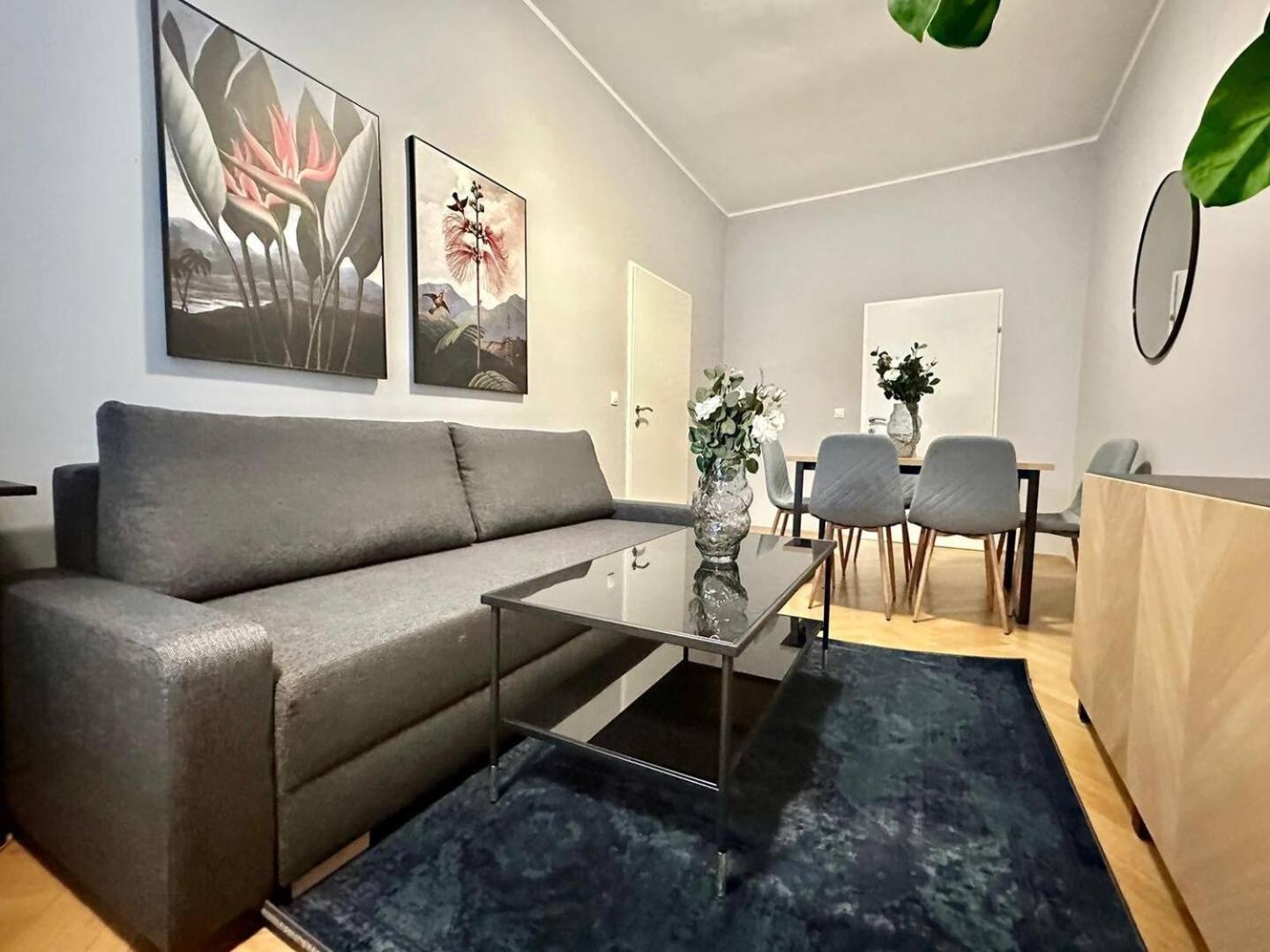 Stylish I 5 Minutes To U1 Reumannplatz I 15 Min To Center Apartament Wiedeń